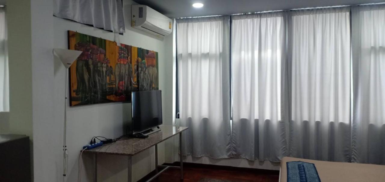 Sriyanar Place Bangkok Exteriör bild