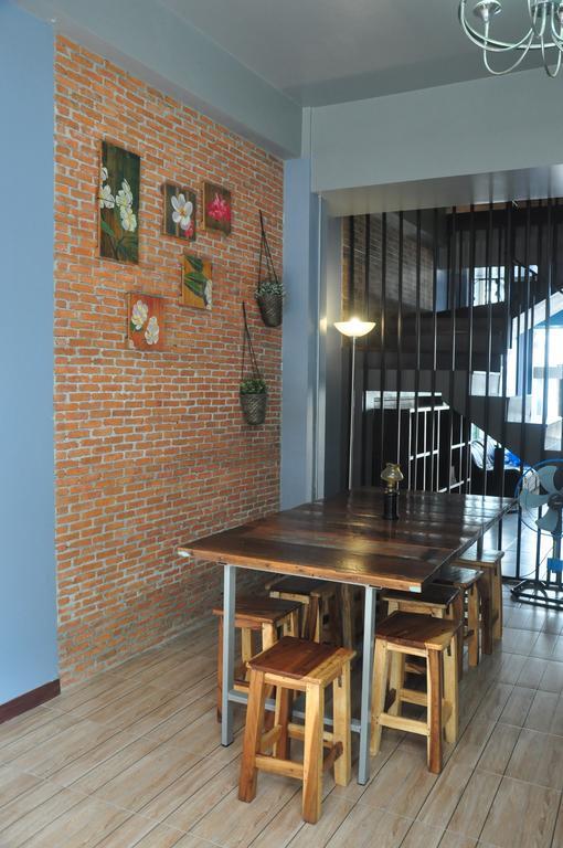 Sriyanar Place Bangkok Exteriör bild