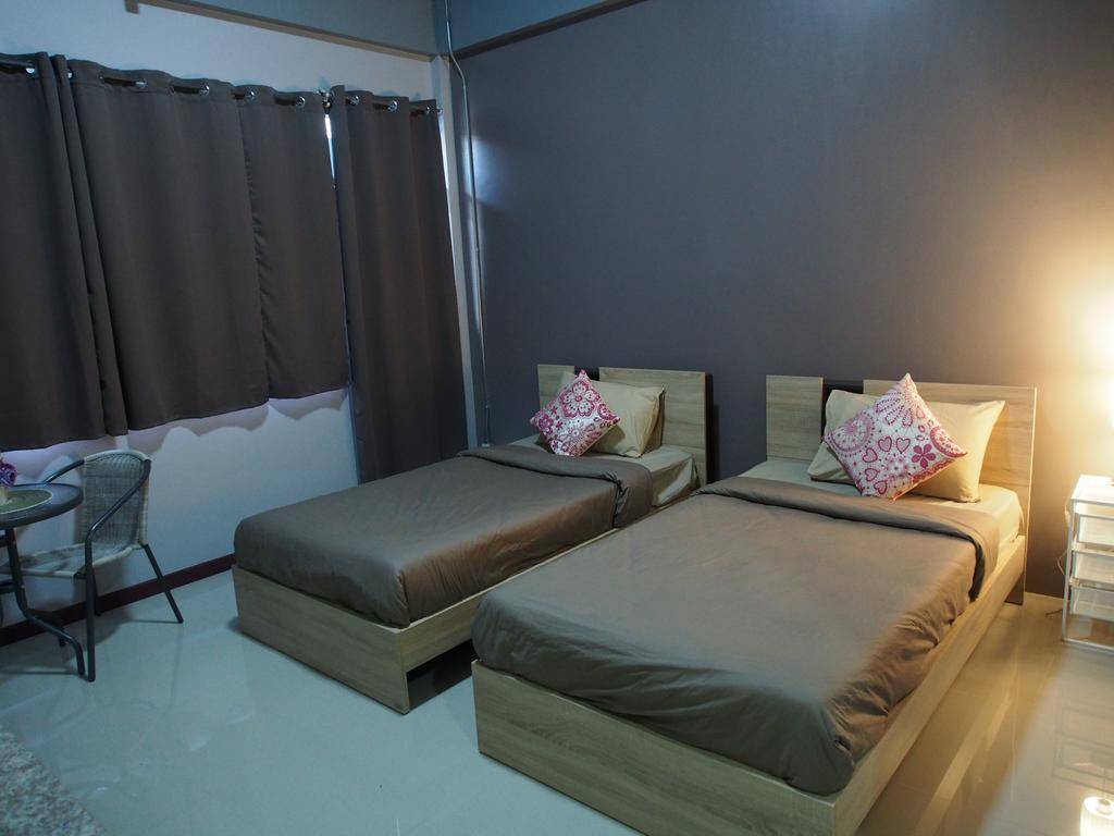 Sriyanar Place Bangkok Exteriör bild