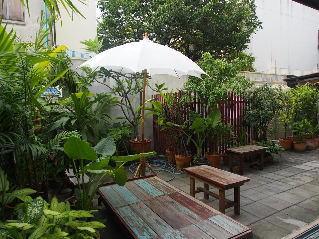 Sriyanar Place Bangkok Exteriör bild