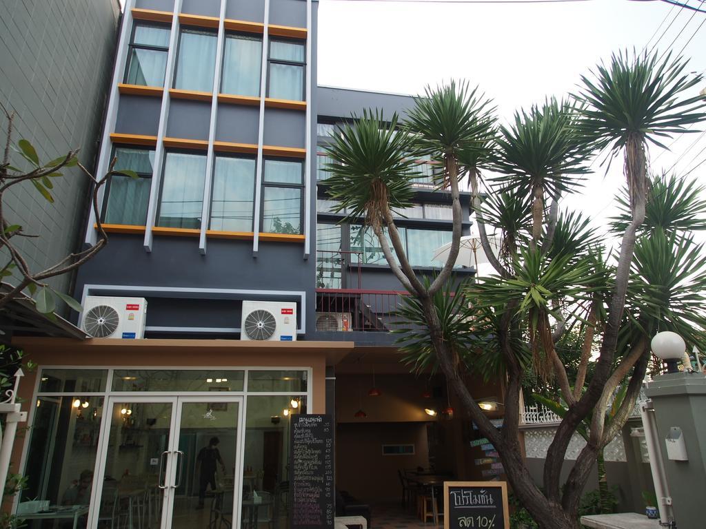 Sriyanar Place Bangkok Exteriör bild