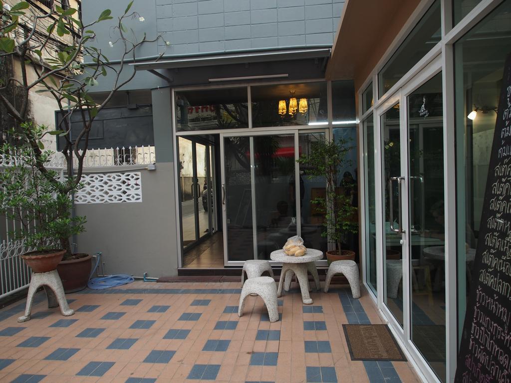 Sriyanar Place Bangkok Exteriör bild